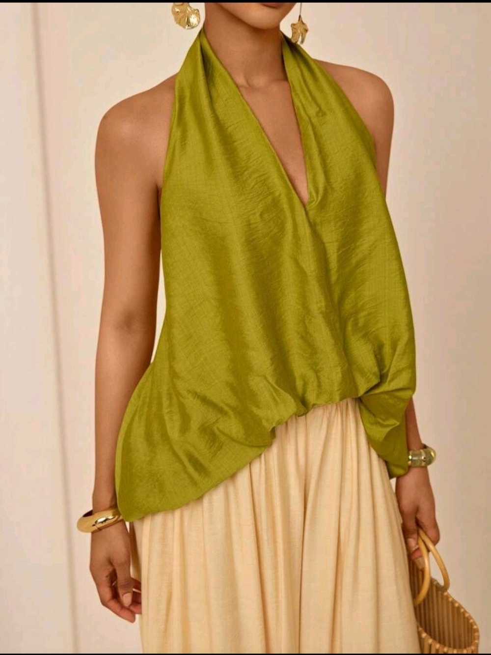 ✨Vesra Women’s Green Halter Neck Crop Top – Sexy Backless Vacation Style - Picture 3 of 6